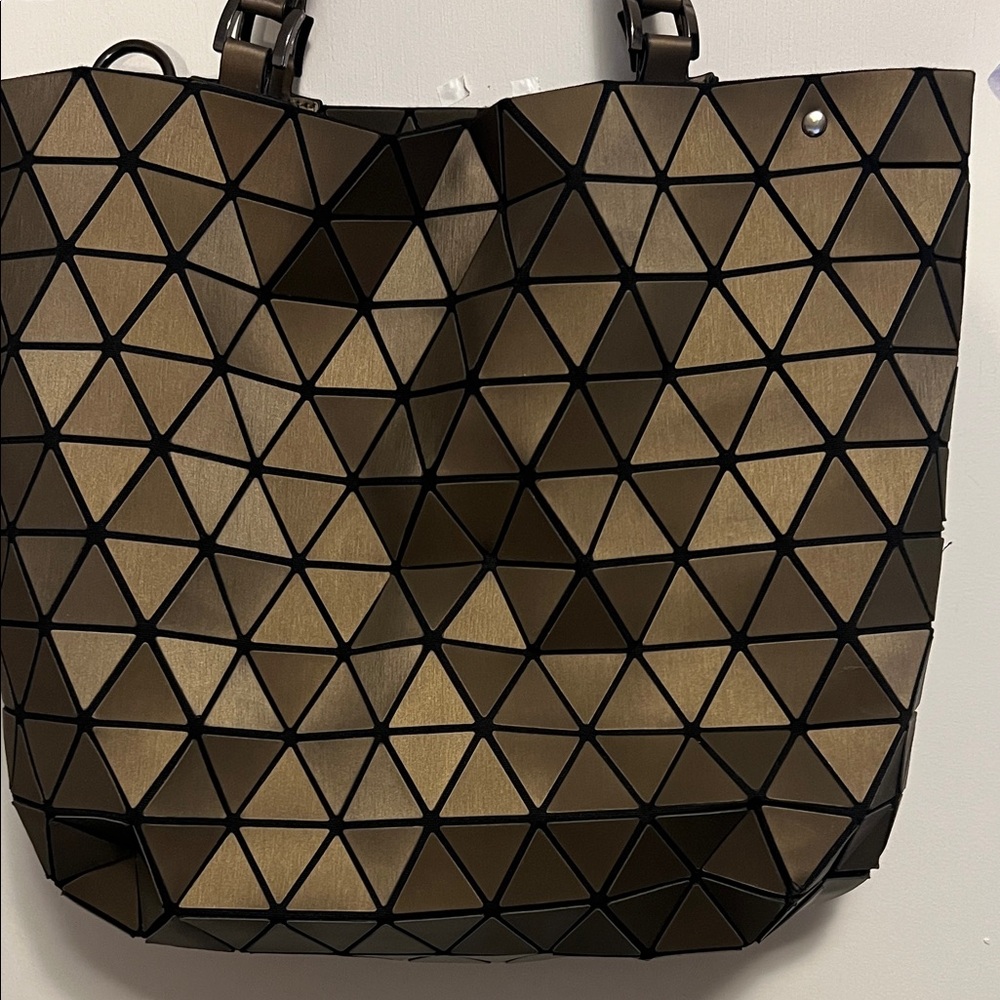 Geometric Patterned Tote Bag - Black and Gold with crossbody strap - Picture 2 of 5